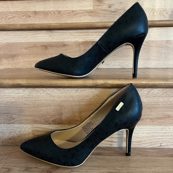 NWT - Bebe Heels - Picture 11 of 16